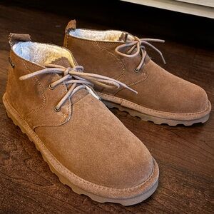 NWOT Bearpaw Women's Skye Booties